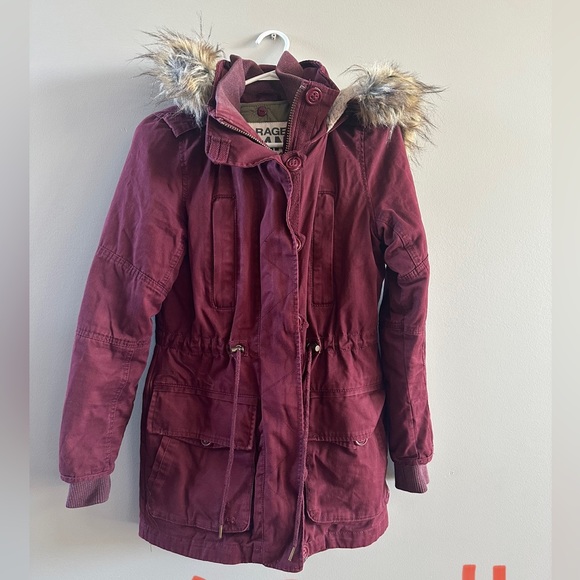 Seasonal parka, liner inside can be removed for spring jacket - Picture 2 of 2